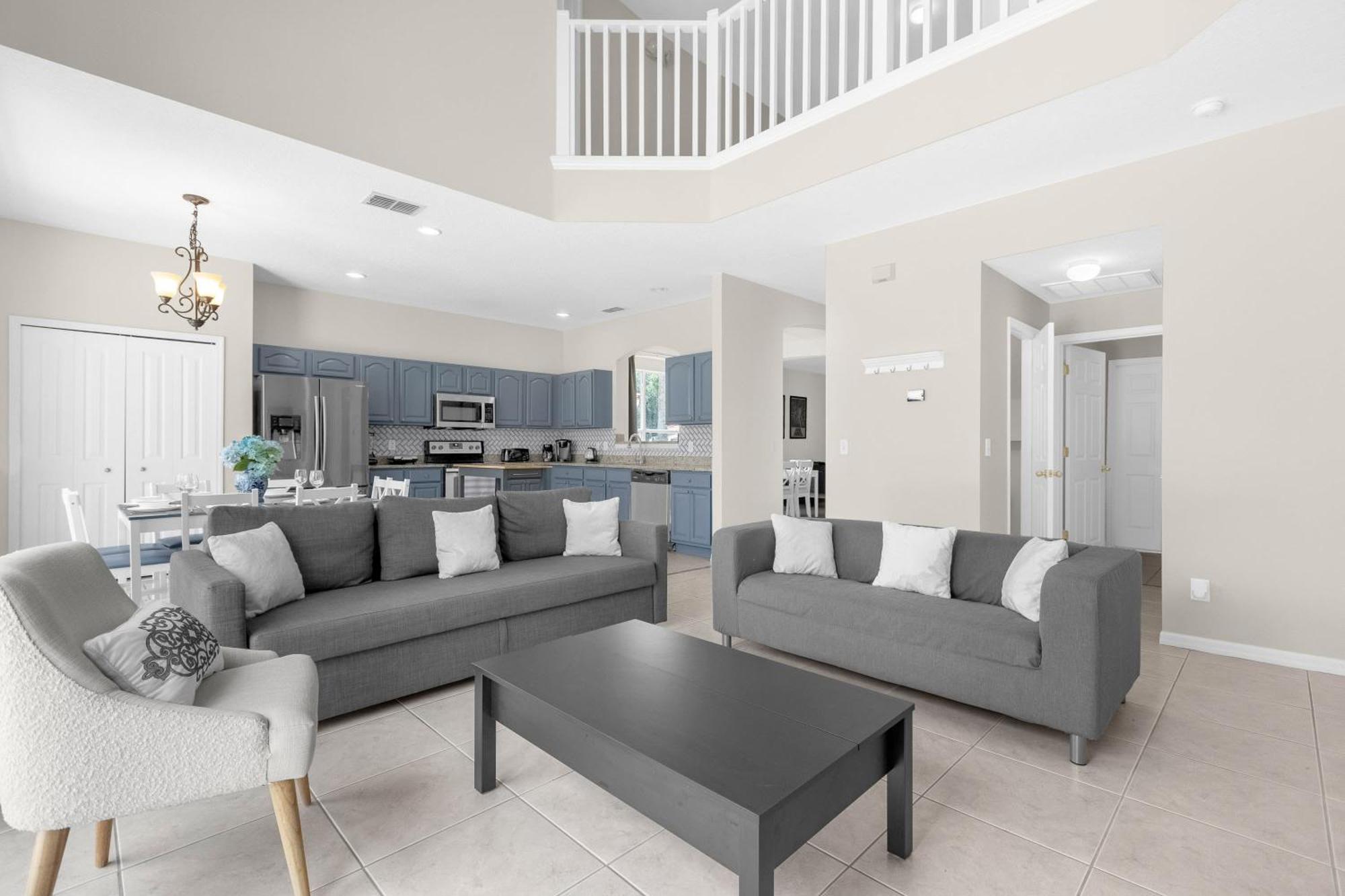 Large Spacious Home W Private Pool & Hot Tub 达文波特 外观 照片