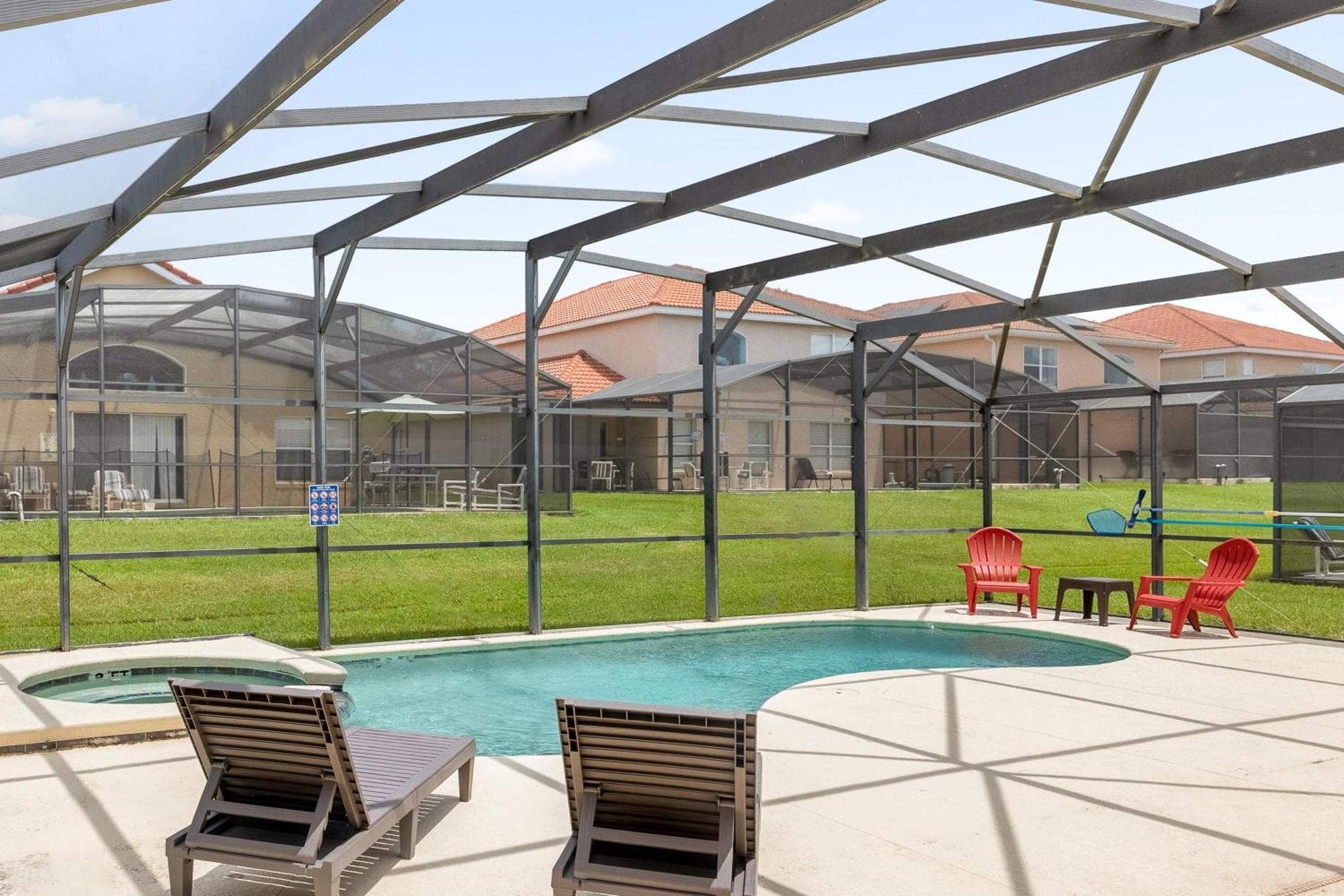 Large Spacious Home W Private Pool & Hot Tub 达文波特 外观 照片