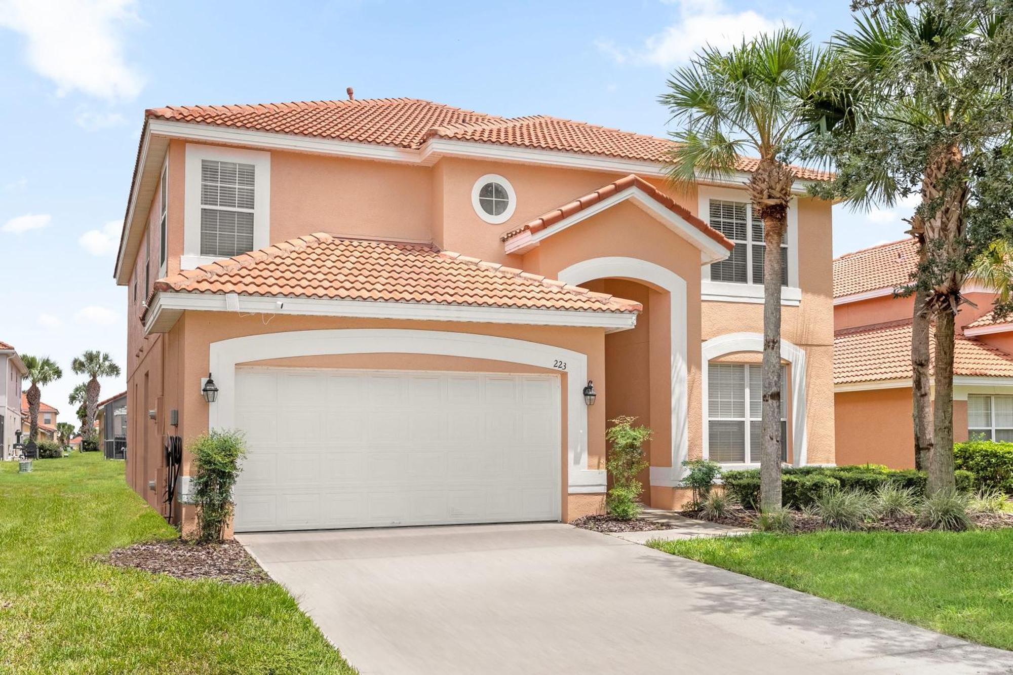 Large Spacious Home W Private Pool & Hot Tub 达文波特 外观 照片
